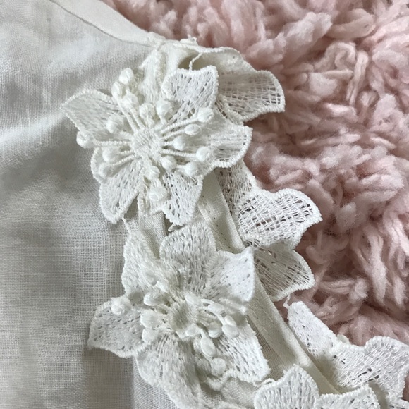 Anthropologie Floral Texture Blouse! - Picture 4 of 6